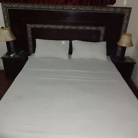 Safari Hotel Upper Mall Lahore Eksteriør billede